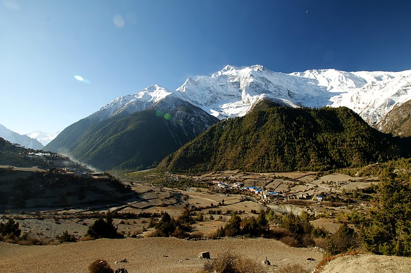 Day 6: Trek from Pisang to Manang (3519m), (6-7 hrs of walk)